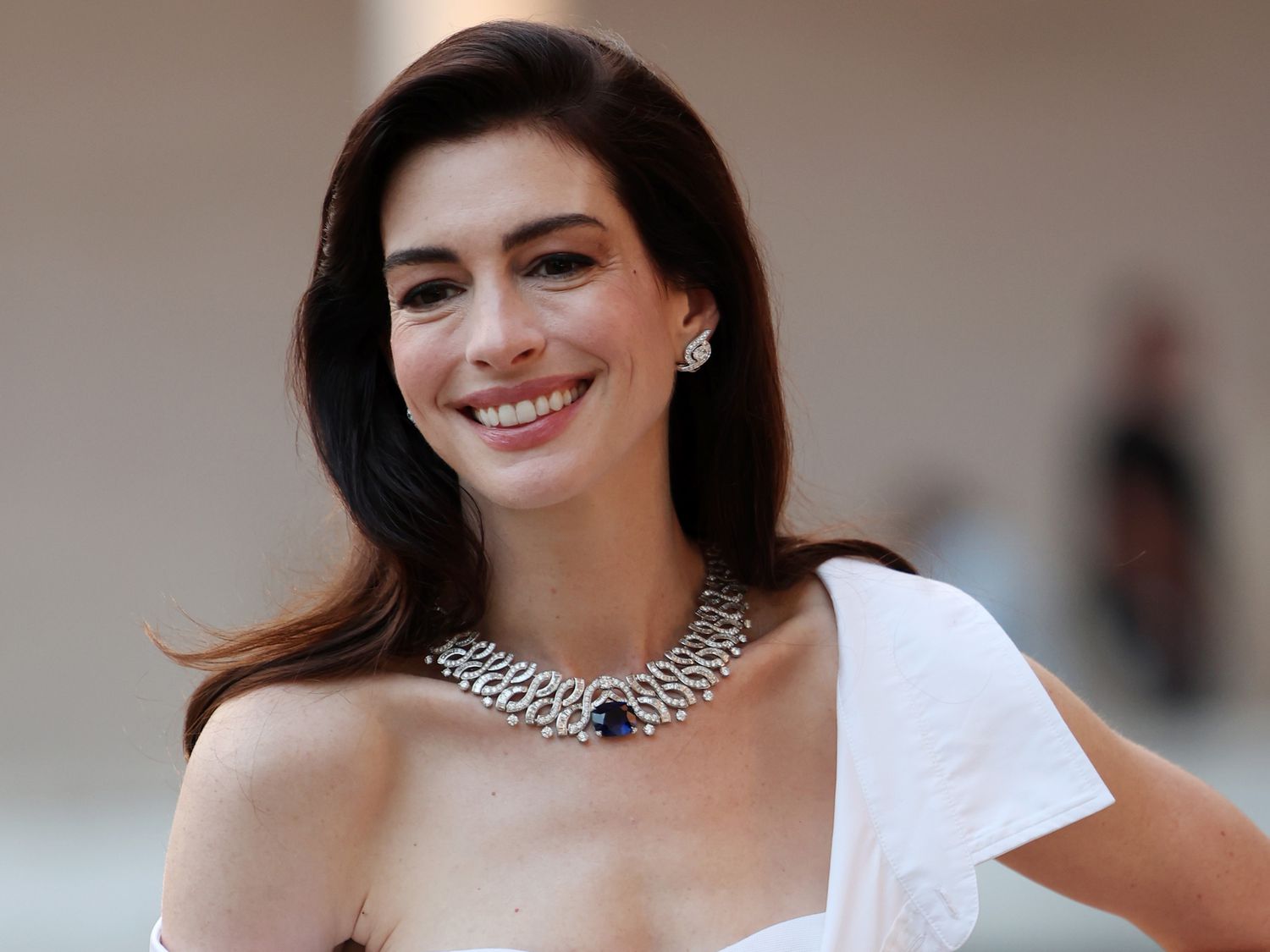 Anne Hathaway Net Worth
